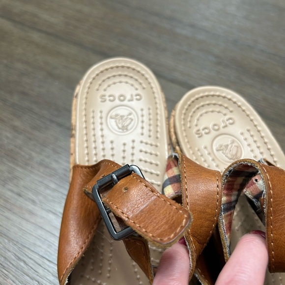 Crocs Women's A-Leigh Cork Heel Peep Toe Leather Slingback Tan Sandals Size‎ 10 - Picture 10 of 14